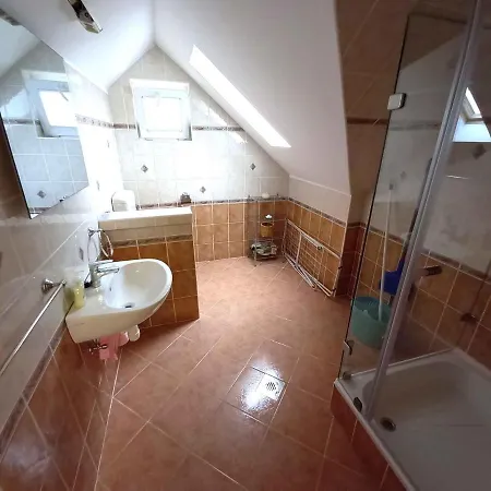 Apartment In Borgata - Nordtransdanubien 45815 Mesteri