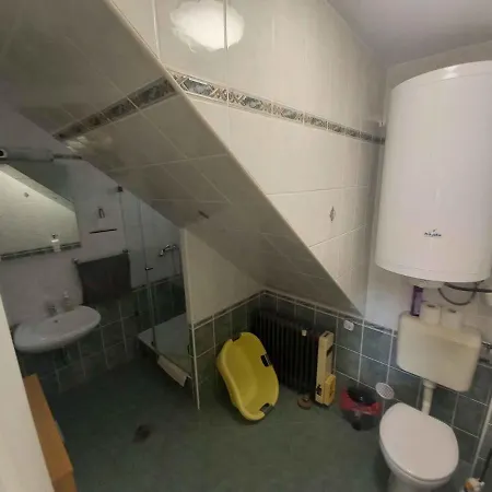 Apartment In Borgata - Nordtransdanubien 45815 Mesteri